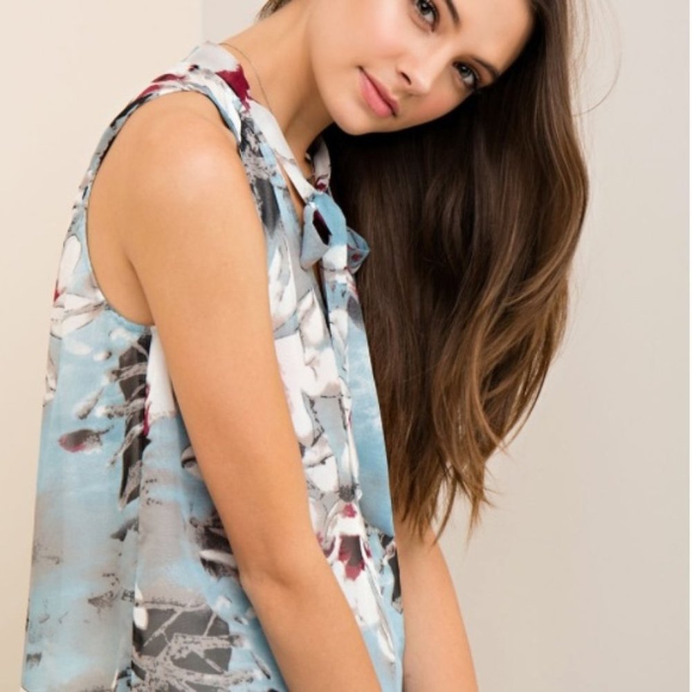 Blue Floral Print Tank Top-Large